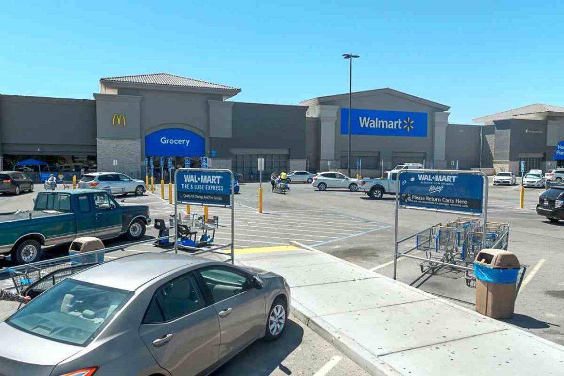 Walmart El Centro_ Supercenter in El Centro, CA